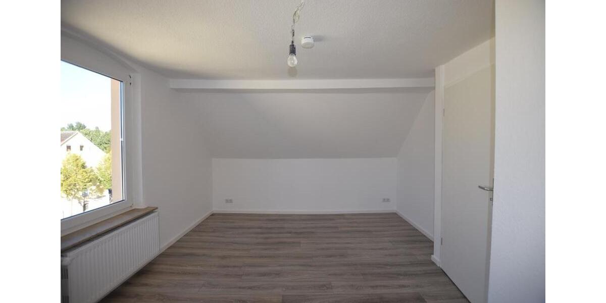 Dachgeschoßwohnung Hameln - 2 Zimmer, 50 m&sup2;, 350&euro; | Angebot:26671606