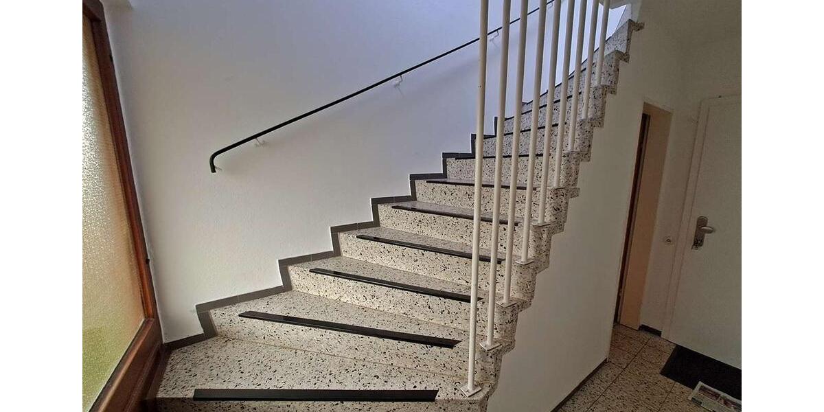 Dachgeschoßwohnung Dollern - 4 Zimmer, 98 m&sup2;, 735&euro; | Angebot:23049589