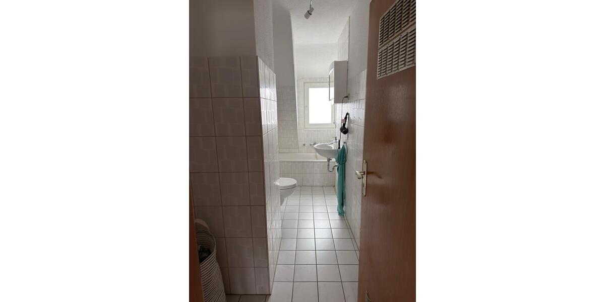 Dachgeschoßwohnung Duderstadt - 3 Zimmer, 77 m&sup2;, 400&euro; | Angebot:24804010