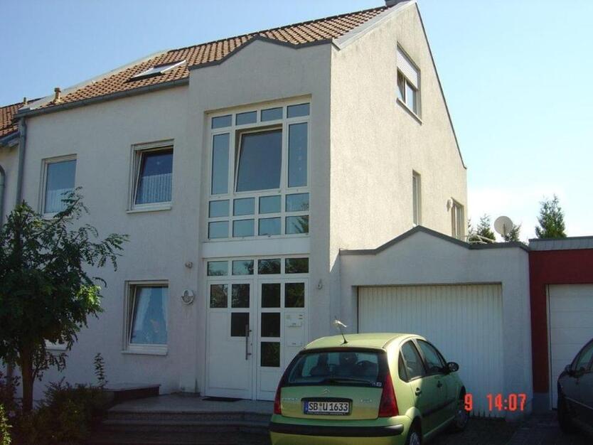 Sonnendurchflutete MaisonettWohnung Nähe Klinik Püttlingen
