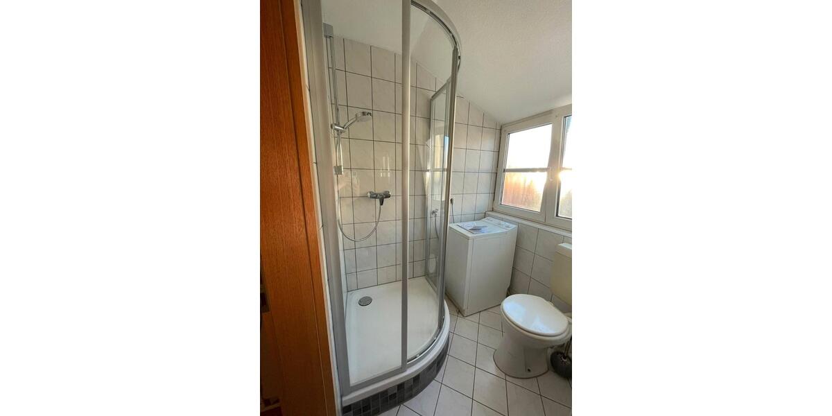 Dachgeschoßwohnung Bayreuth City - 1 Zimmer, 32 m&sup2;, 350&euro; | Angebot:26522819
