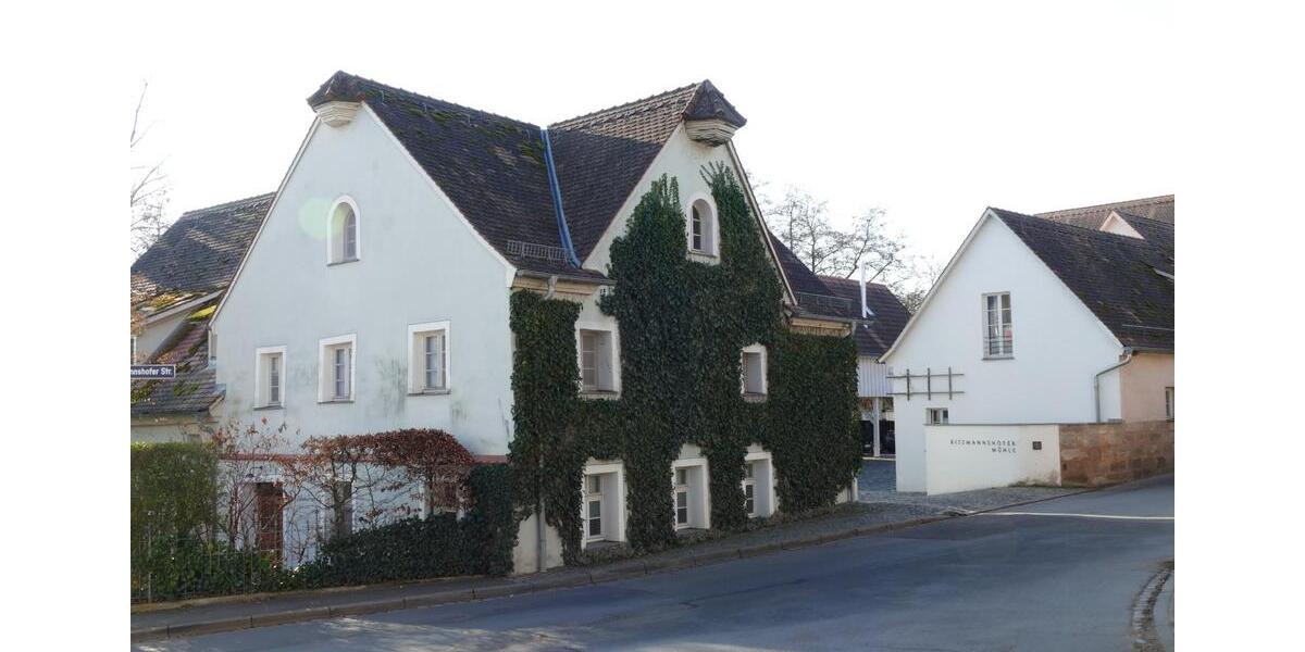 Doppelhaushälfte Fürth Atzenhof - 6 Zimmer, 192 m&sup2;, 1.950&euro; | Angebot:24294877