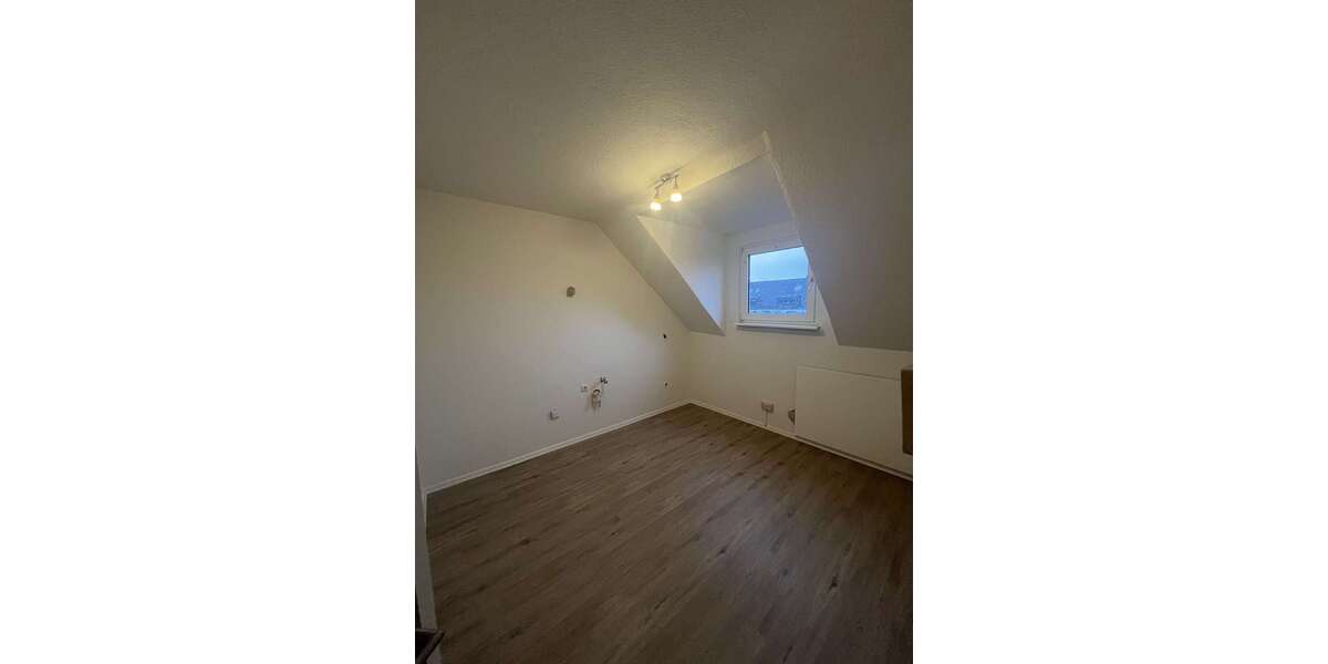 Etagenwohnung Mülheim an der Ruhr Dümpten - 1 Zimmer, 32 m&sup2;, 300&euro; | Angebot:23800622