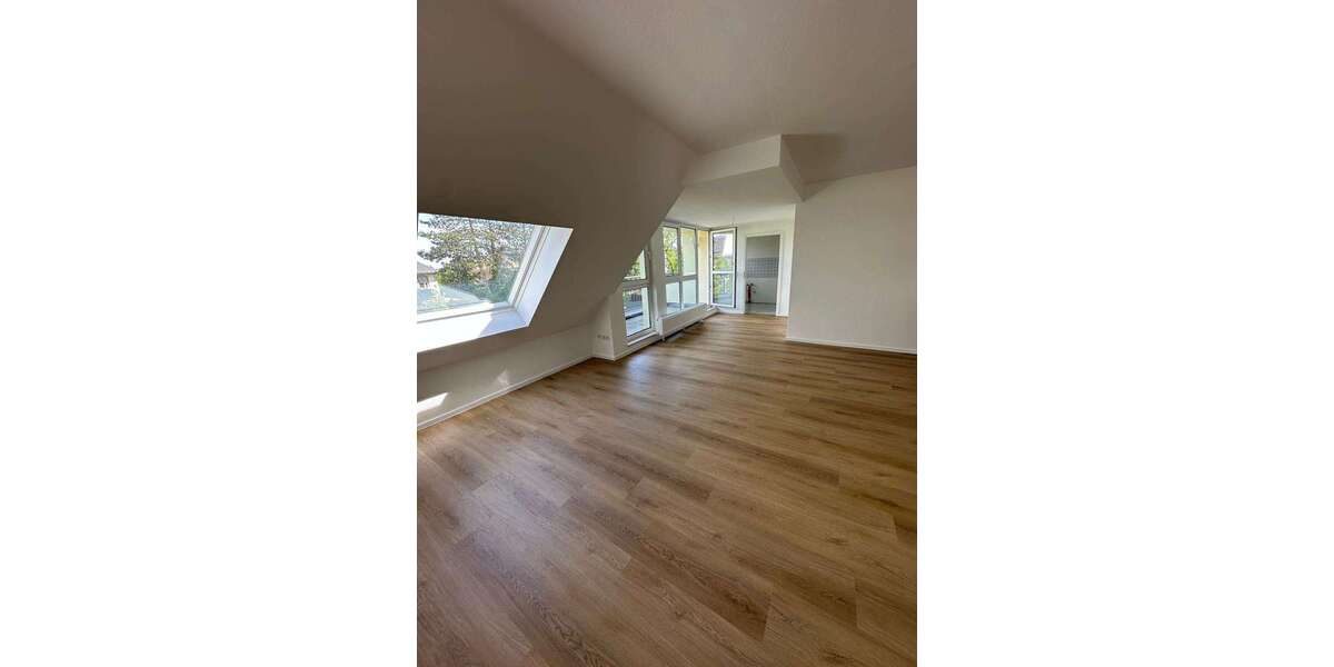 Etagenwohnung Friedrichsdorf - 2 Zimmer, 81 m&sup2;, 1.200&euro; | Angebot:20702295