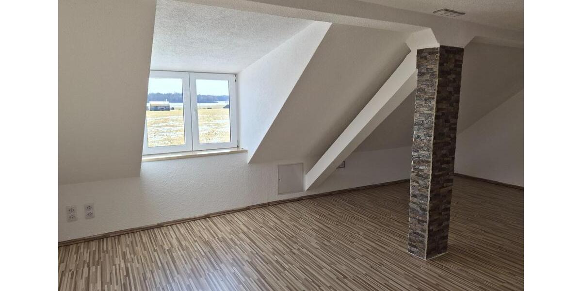 Dachgeschoßwohnung Nennslingen - 2 Zimmer, 85 m&sup2;, 650&euro; | Angebot:25056938