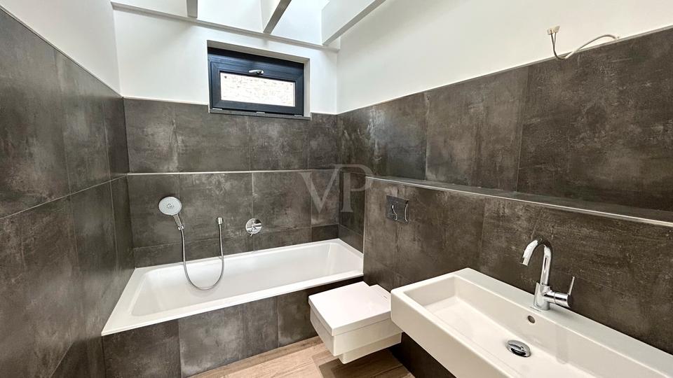 Maisonettenwohnung Siegen - 5 Zimmer, 192 m&sup2;, 2.400&euro; | Angebot:22169156