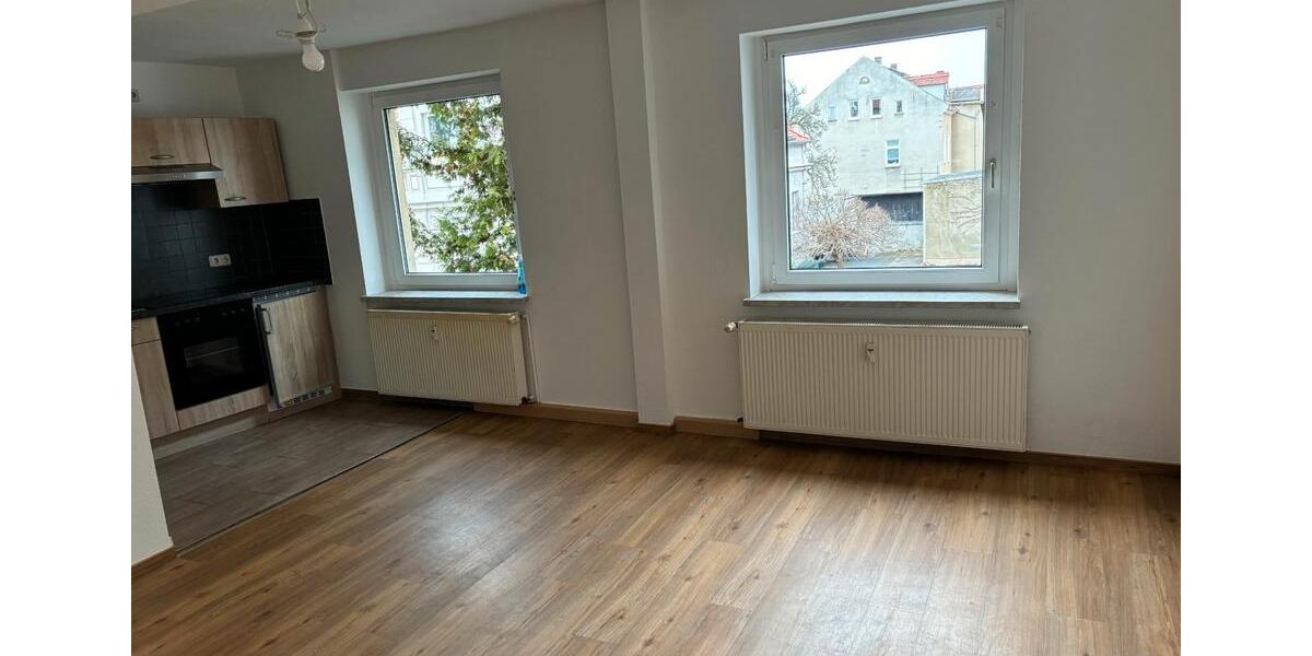 Etagenwohnung Eisenberg - 1 Zimmer, 30 m&sup2;, 250&euro; | Angebot:25999086