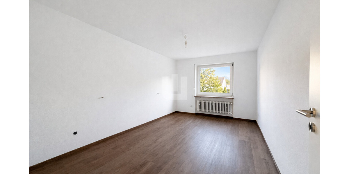 WINDISCH - frisch renovierte 3-Zi.-Wohnung mit Garten - ideal für Singles oder Paare - bezugsfrei! - Erdgeschoßwohnung Gröbenzell | Angebot:24862429