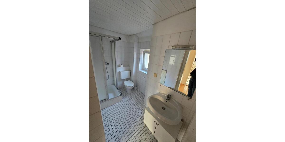 Dachgeschoßwohnung Hannover Linden-Limmer - 2 Zimmer, 48 m&sup2;, 700&euro; | Angebot:25368313