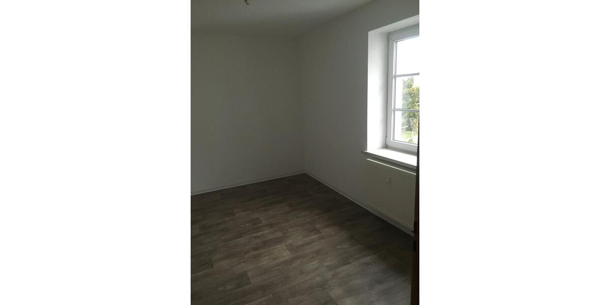 Etagenwohnung Bischofswerda - 5 Zimmer, 101 m&sup2;, 535&euro; | Angebot:25803752