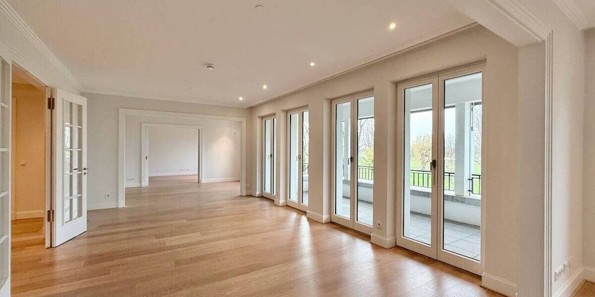 Cecilienallee: Elegante Luxuswohnung mit Rheinpanorama, Kaminzimmer & zwei TG-Stellplätze 6 zimmer