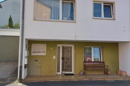 Zimmer für Studentin in 4er Studentinnen-WG in Bonn-Duisdorf