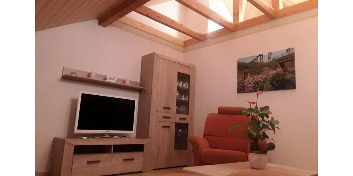 Wohnen auf Zeit Duisburg Mittelmeiderich - 3 Zimmer, 55 m&sup2;, 50&euro; | Angebot:23693309