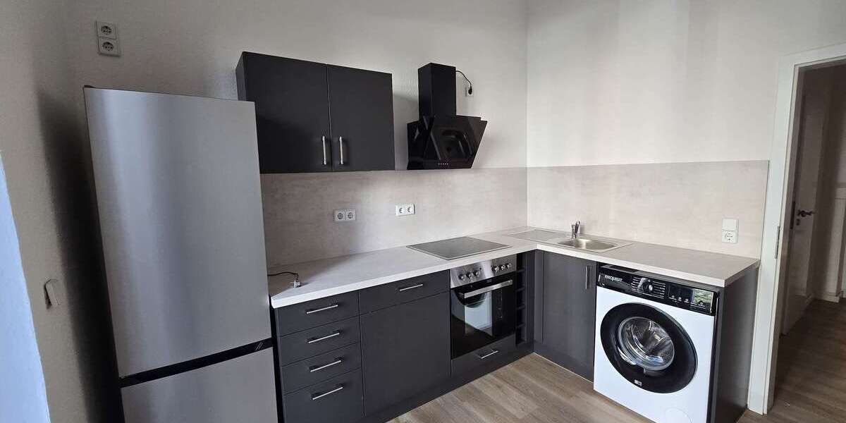 Wohnung zum Mieten in Magdeburg 1.049 € 90 m² 4 zimmer