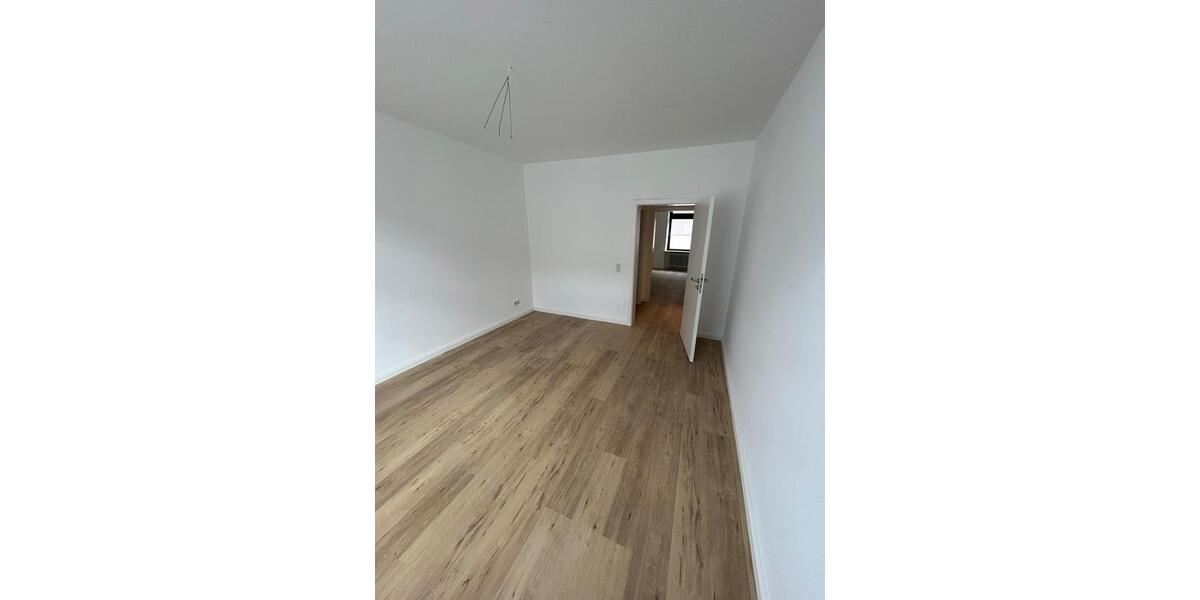 Etagenwohnung Wuppertal Arrenberg - 1 Zimmer, 23 m&sup2;, 330&euro; | Angebot:25539409