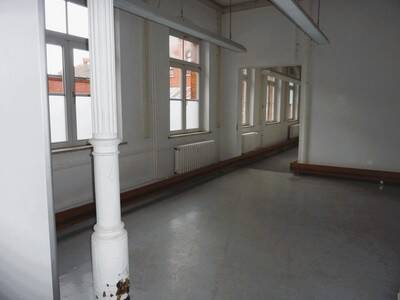 Gewerbeobjekt Weißenfels - 1 Zimmer, 362 m&sup2;, 2.530&euro; | Angebot:25733084