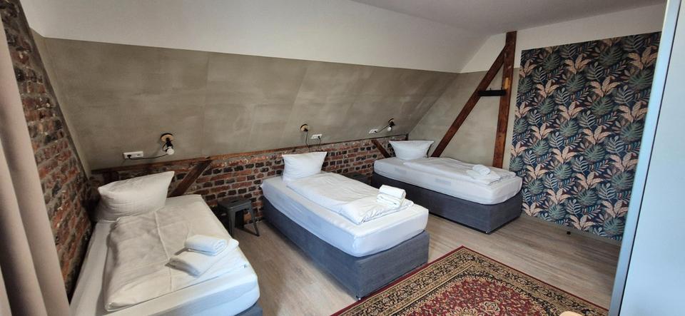 Wohnen auf Zeit Bielefeld Heepen - 11 Zimmer, 15 m&sup2;, 20&euro; | Angebot:26019216