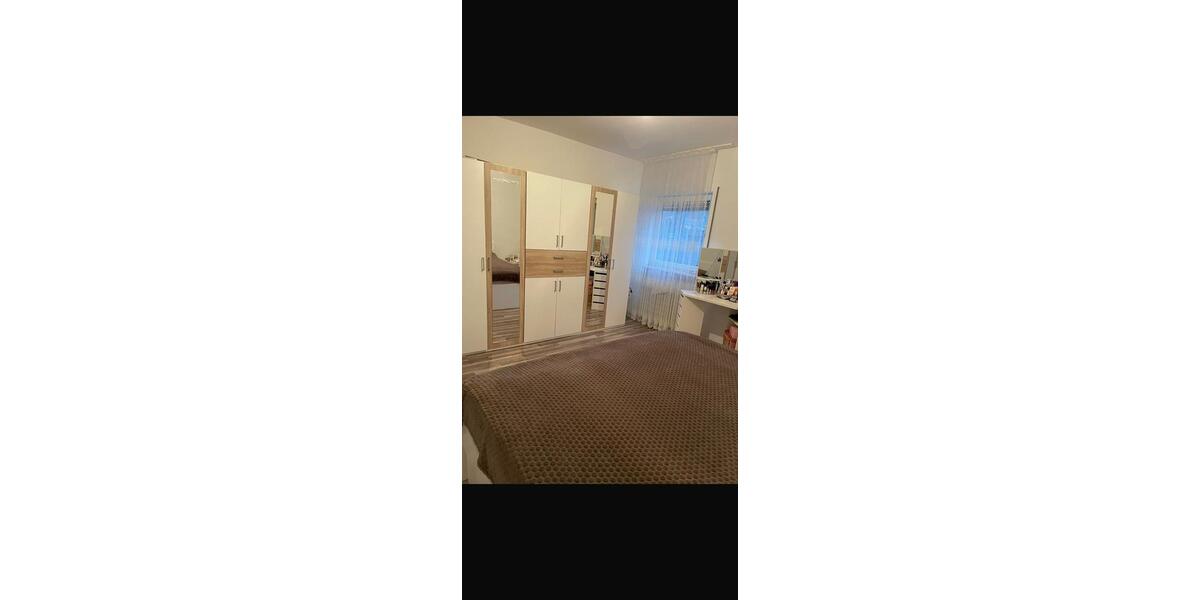 Etagenwohnung Wiesbaden Schierstein - 3 Zimmer, 75 m&sup2;, 1.200&euro; | Angebot:26620831