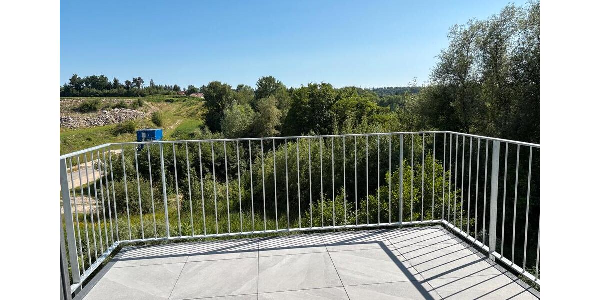 Dachgeschoßwohnung Tiefenbach - 2 Zimmer, 83 m&sup2;, 835&euro; | Angebot:26446476