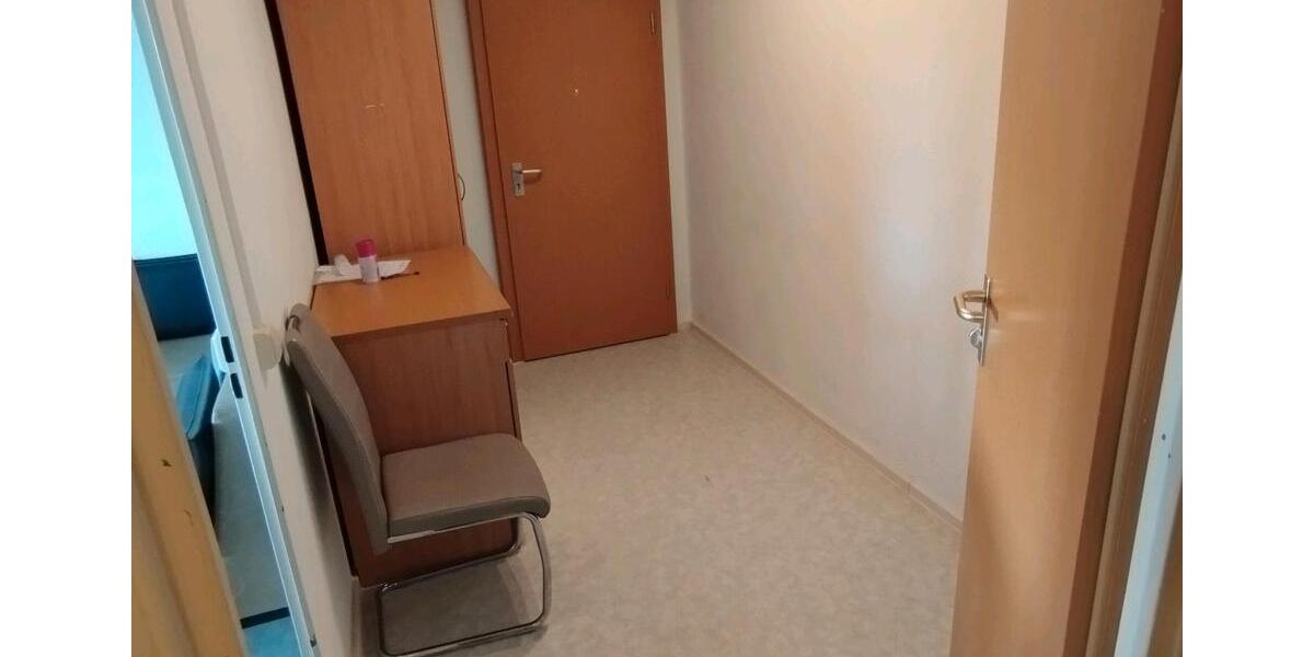 Etagenwohnung Erfurt - 2 Zimmer, 53 m&sup2;, 530&euro; | Angebot:26201140