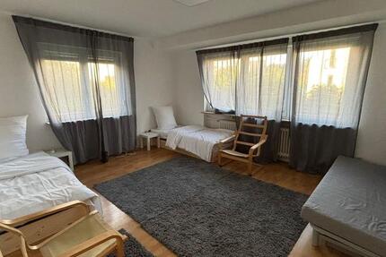 Wohnen auf Zeit Saarbrücken - 4 Zimmer, 100 m&sup2;, 70&euro; | Angebot:25512938