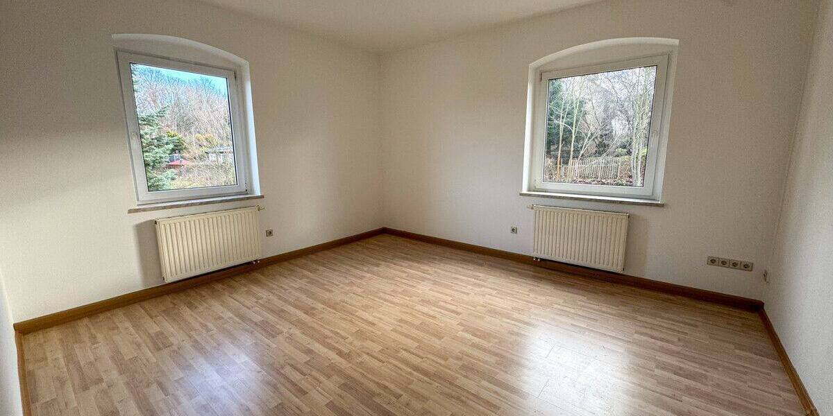 Etagenwohnung Lößnitz - 2 Zimmer, 49 m&sup2;, 294&euro; | Angebot:26929613