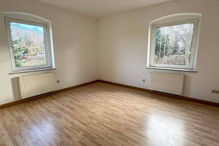Wohnung Lößnitz - 2 Zimmer, 49 m&sup2;, 294&euro; | Angebot:26929613