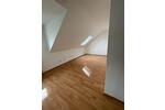 Dachgeschoßwohnung Reichenbach im Vogtland - 2 Zimmer, 45 m&sup2;, 400&euro; | Angebot:24535100