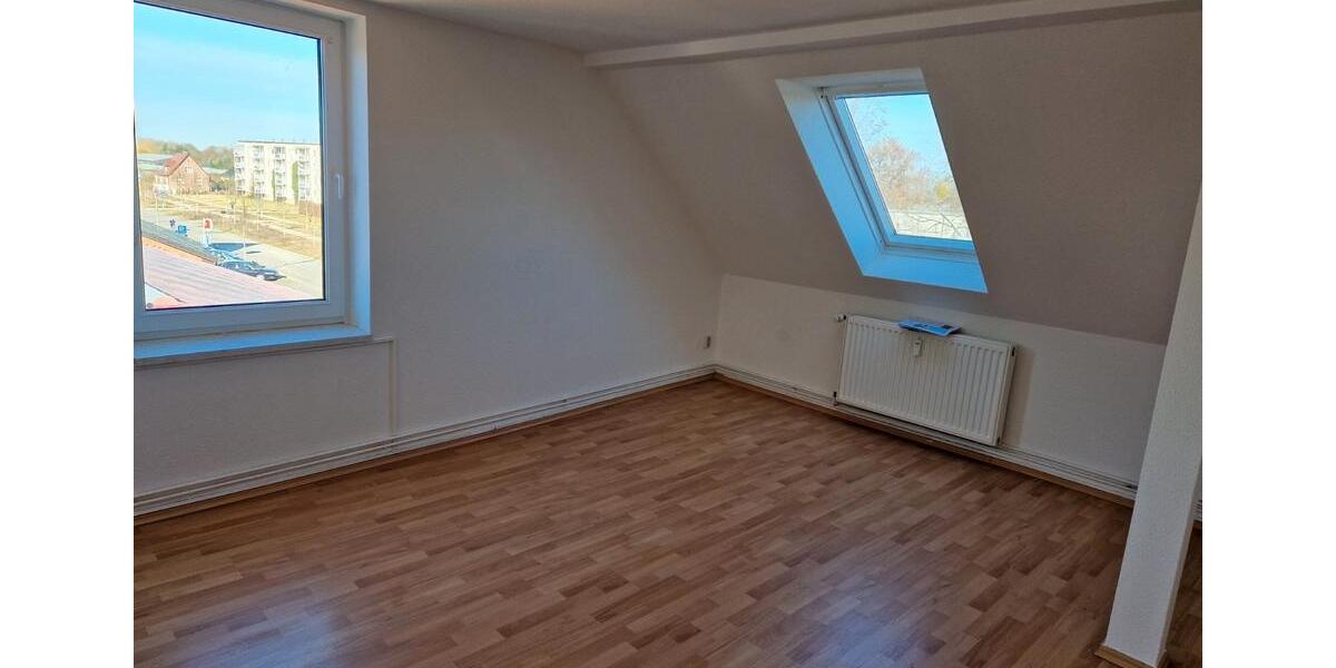Dachgeschoßwohnung Ludwigslust - 2 Zimmer, 50 m&sup2;, 400&euro; | Angebot:26090230