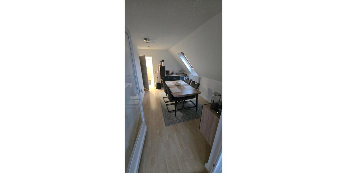 Wohnen auf Zeit Wilhelmshaven - 4 Zimmer, 1 m&sup2;, 45&euro; | Angebot:24636892