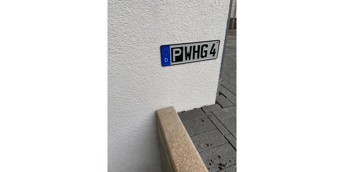 Erdgeschoßwohnung Pracht - 2 Zimmer, 70 m&sup2;, 1.300&euro; | Angebot:26422424