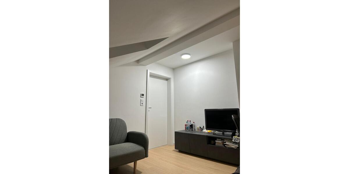 Dachgeschoßwohnung Marburg Marbach - 2 Zimmer, 30 m&sup2;, 490&euro; | Angebot:24773001