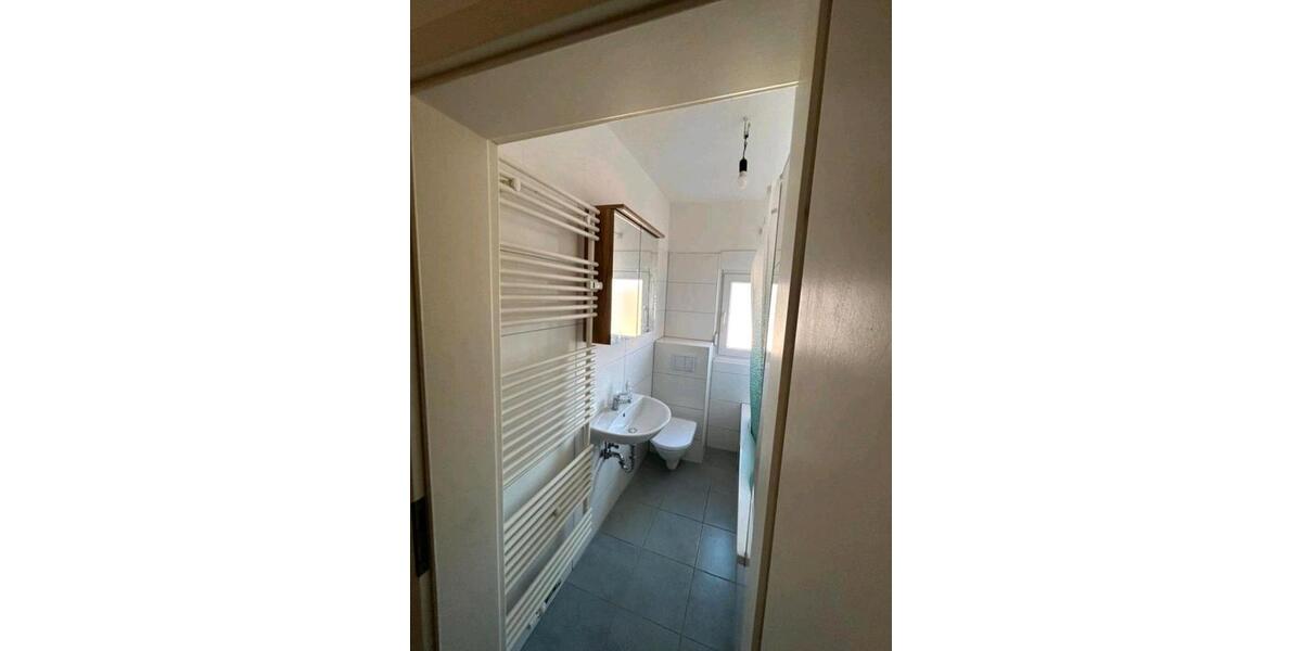 67m² 3 Zimmer 1. OG Wohnung Sonnenbalkon 3 zimmer