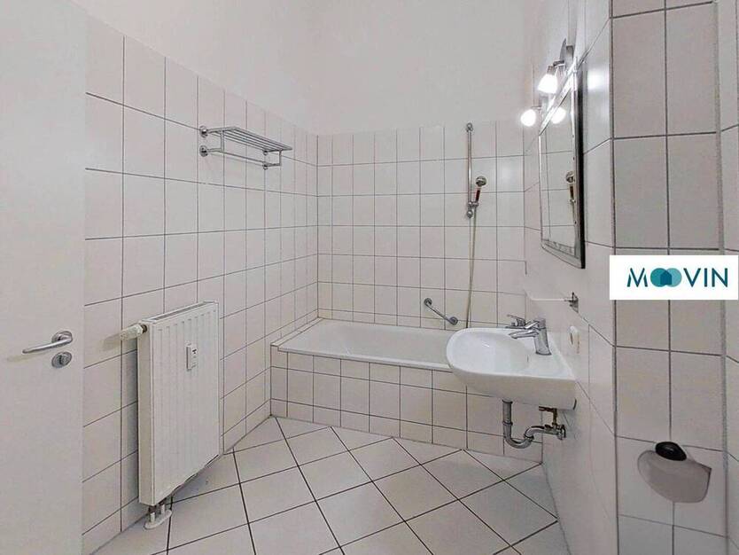Über den Dächern: 2-Zimmer-Wohnung in der Endetage mit Balkon - sofort verfügbar!
