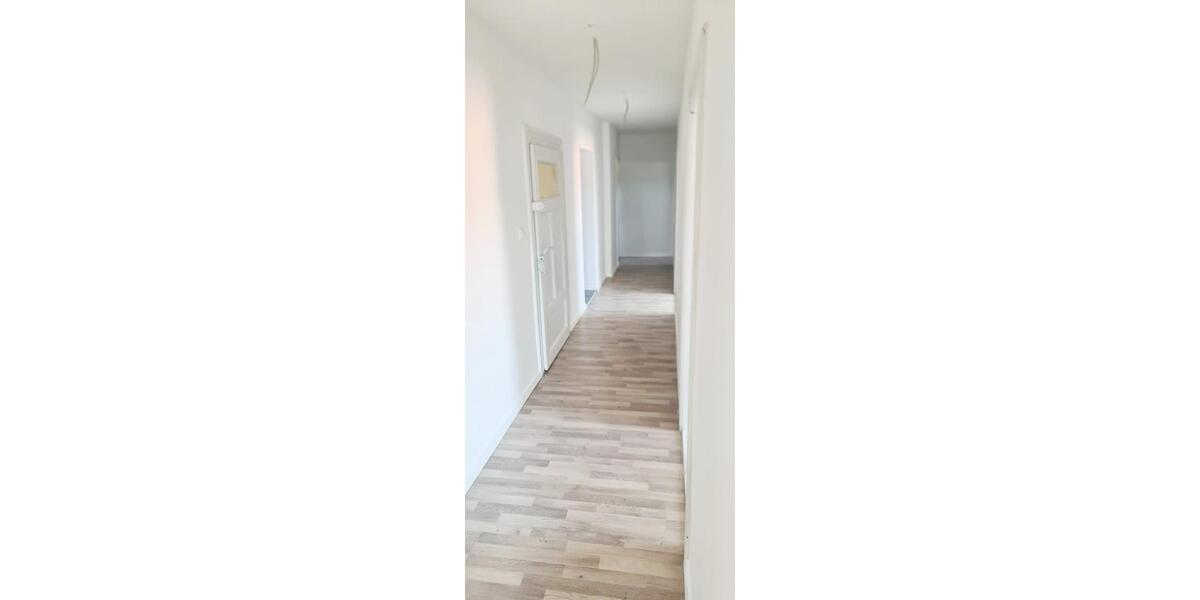 Dachgeschoßwohnung Einbeck - 4 Zimmer, 85 m&sup2;, 590&euro; | Angebot:25779790