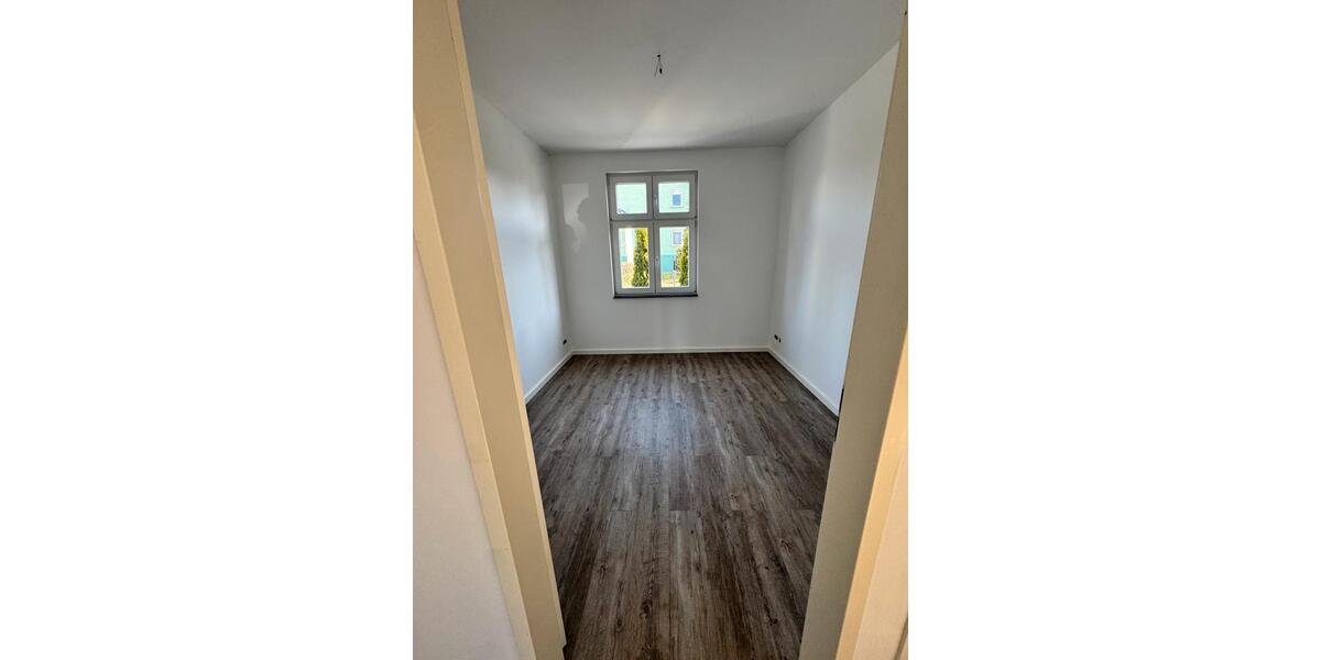 Erdgeschoßwohnung Rüdersdorf bei Berlin Hennickendorf - 4 Zimmer, 90 m&sup2;, 1.305&euro; | Angebot:25977743