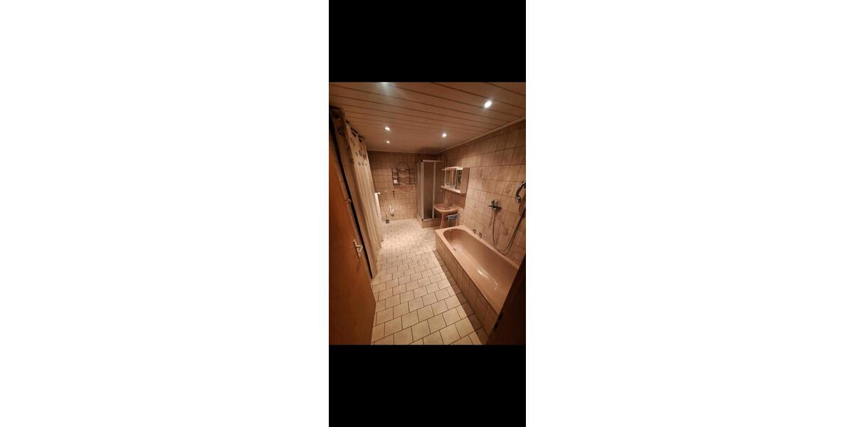 Wohnen auf Zeit Hechingen - 5 Zimmer, 20 m&sup2;, 600&euro; | Angebot:26212602