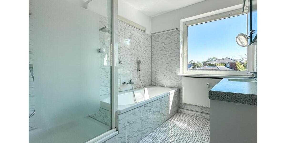 Dachgeschoßwohnung Stade Altländer Viertel - 3 Zimmer, 90 m&sup2;, 950&euro; | Angebot:25640684