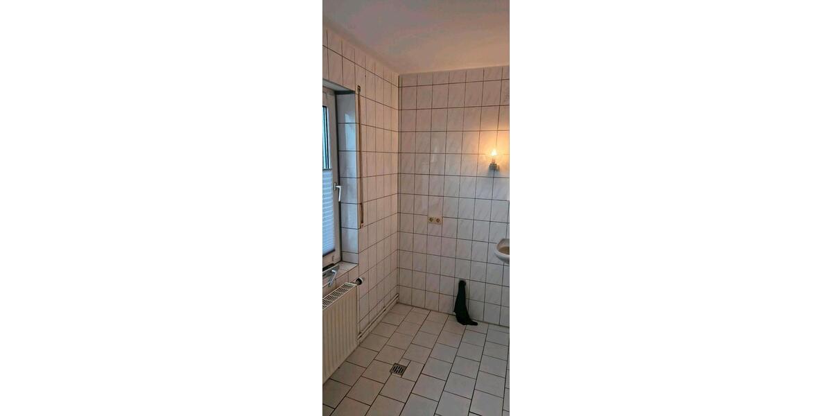 Dachgeschoßwohnung Friedeburg - 3 Zimmer, 100 m&sup2;, 620&euro; | Angebot:26125221