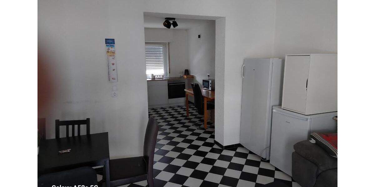 Etagenwohnung Mühlhausen - 5 Zimmer, 130 m&sup2;, 1.200&euro; | Angebot:25057487