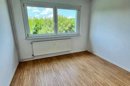 Wohnung Glauchau - 3 Zimmer, 55 m&sup2;, 305&euro; | Angebot:25230520
