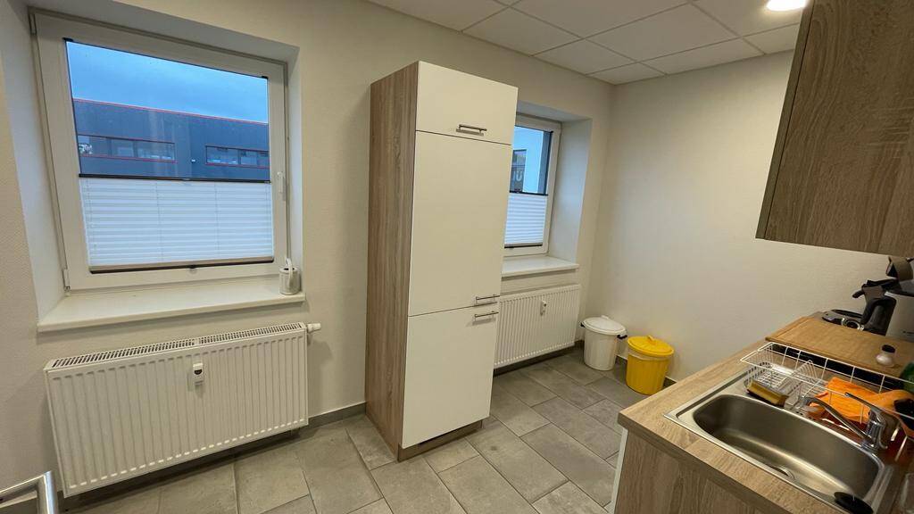 Gewerbeobjekt Rostock Sievershagen - 5 Zimmer, 150 m&sup2;, 1.350&euro; | Angebot:24026537