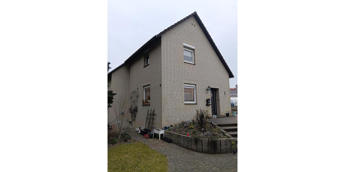 Doppelhaushälfte Hankensbüttel - 3 Zimmer, 85 m&sup2;, 700&euro; | Angebot:25882473