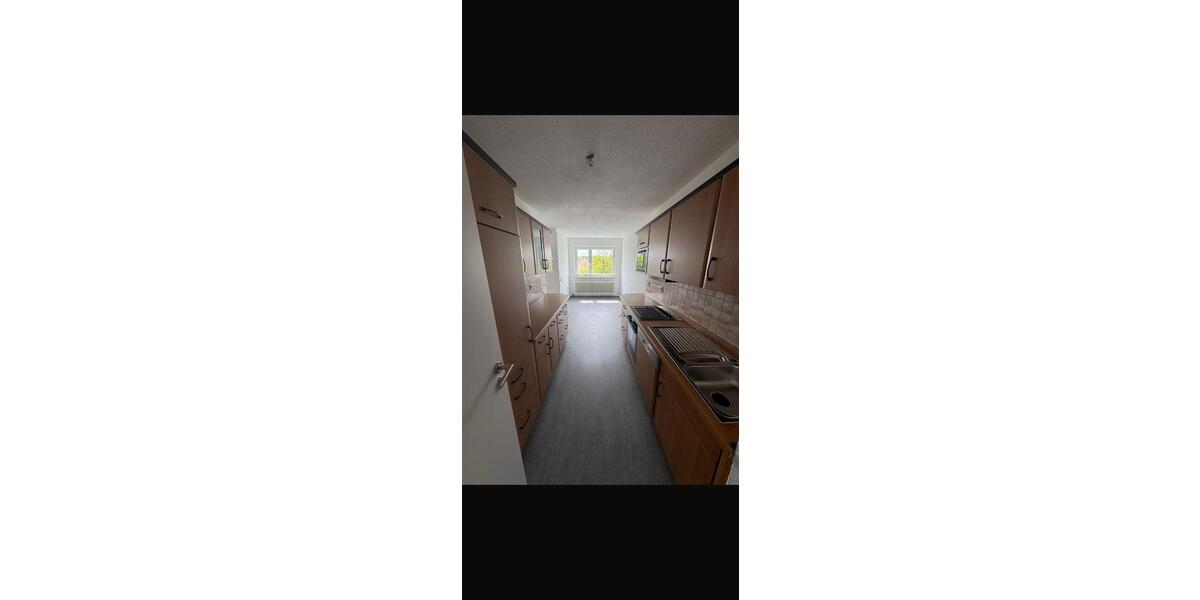 Etagenwohnung Freudenstadt - 4 Zimmer, 96 m&sup2;, 1.040&euro; | Angebot:26481746
