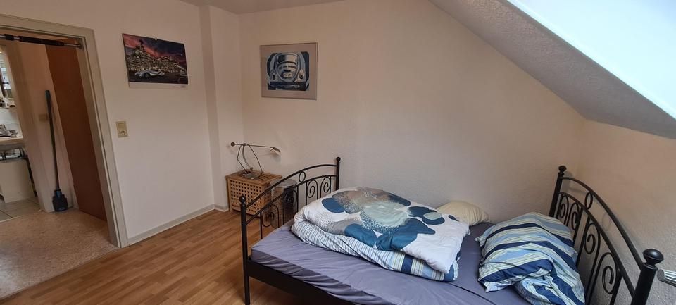 Dachgeschoßwohnung Gummersbach Berstig Süd - 2 Zimmer, 62 m&sup2;, 490&euro; | Angebot:24100583