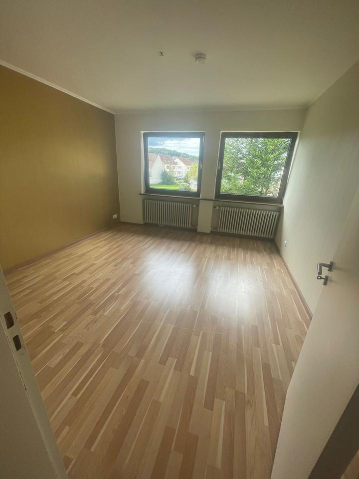 Schöne Wohnung in Schmelz zimmer
