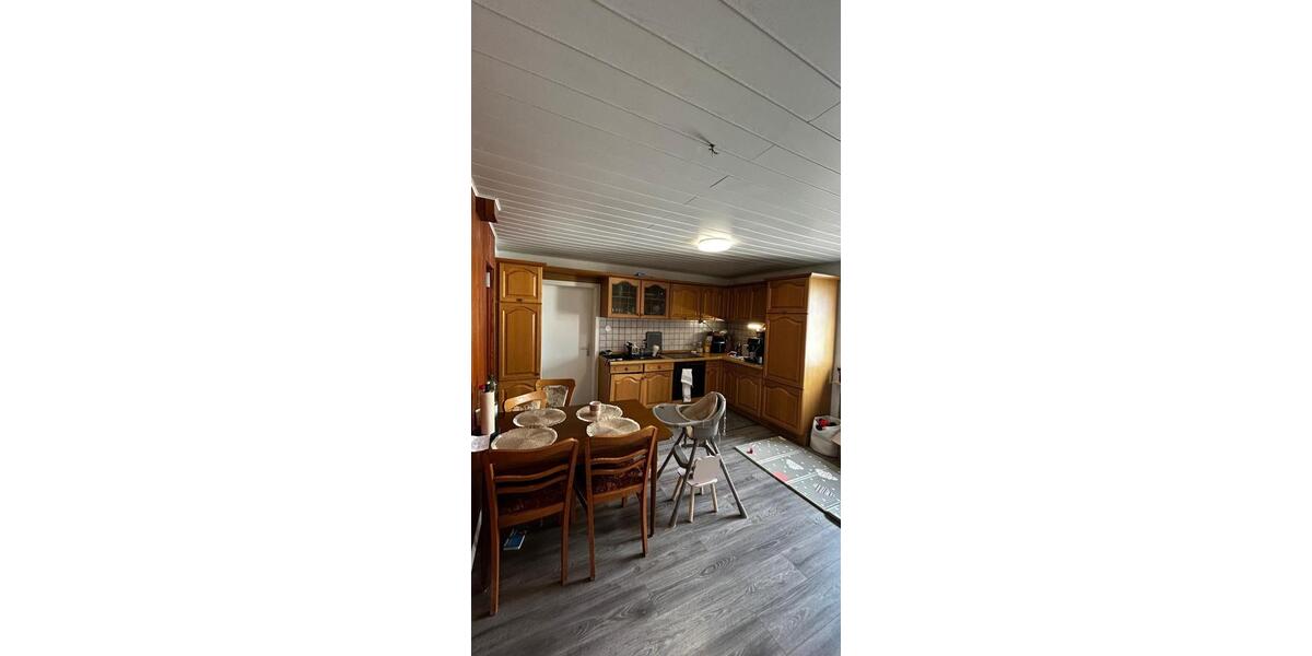 Etagenwohnung Edermünde - 3 Zimmer, 90 m&sup2;, 750&euro; | Angebot:26577785