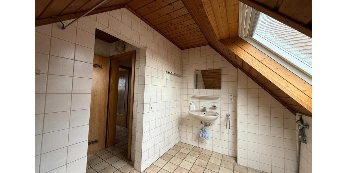 Dachgeschoßwohnung Pforzheim Brötzingen - 2 Zimmer, 49 m&sup2;, 640&euro; | Angebot:24550395