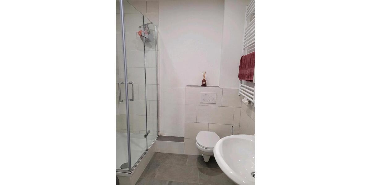 Erdgeschoßwohnung Traunstein - 3.5 Zimmer, 118 m&sup2;, 1.450&euro; | Angebot:24649673