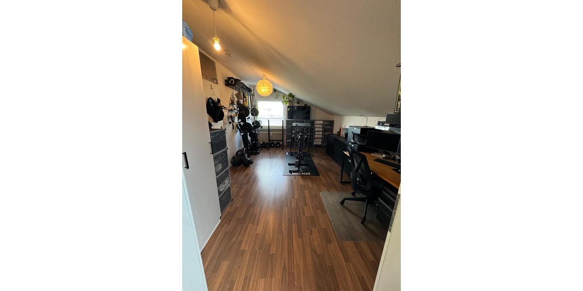 Dachgeschoßwohnung Bad Arolsen - 5 Zimmer, 105 m&sup2;, 870&euro; | Angebot:25947893